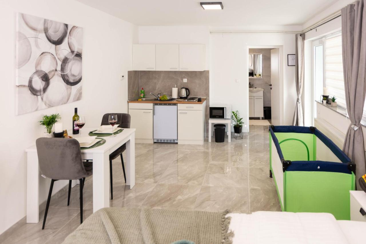 Apartmani Sun & Moon Bjelovar Luaran gambar